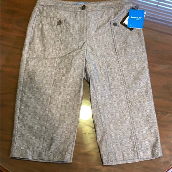 Derek Lam black Capri pants. Size 8